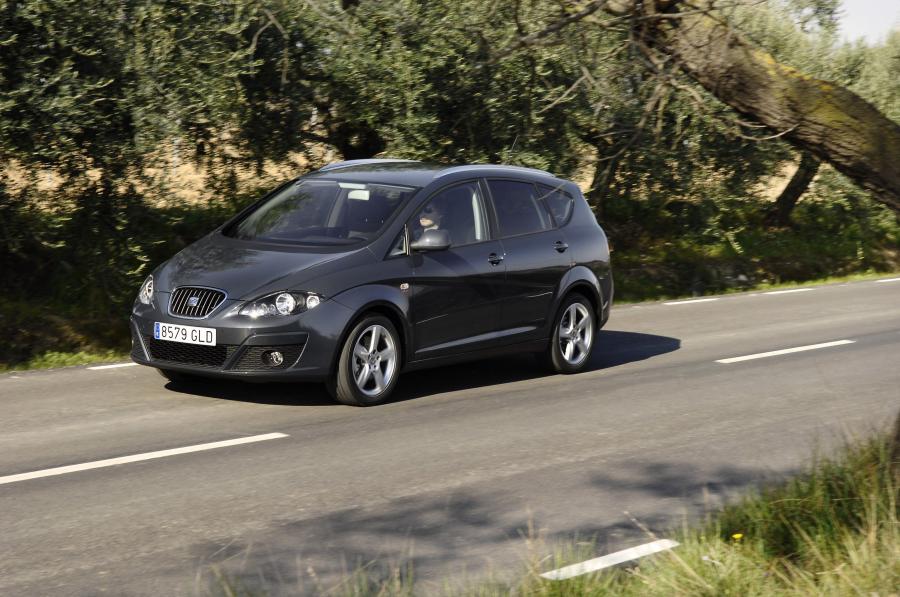  Seat Altea XL 2010 года  (фото 14 из 34)